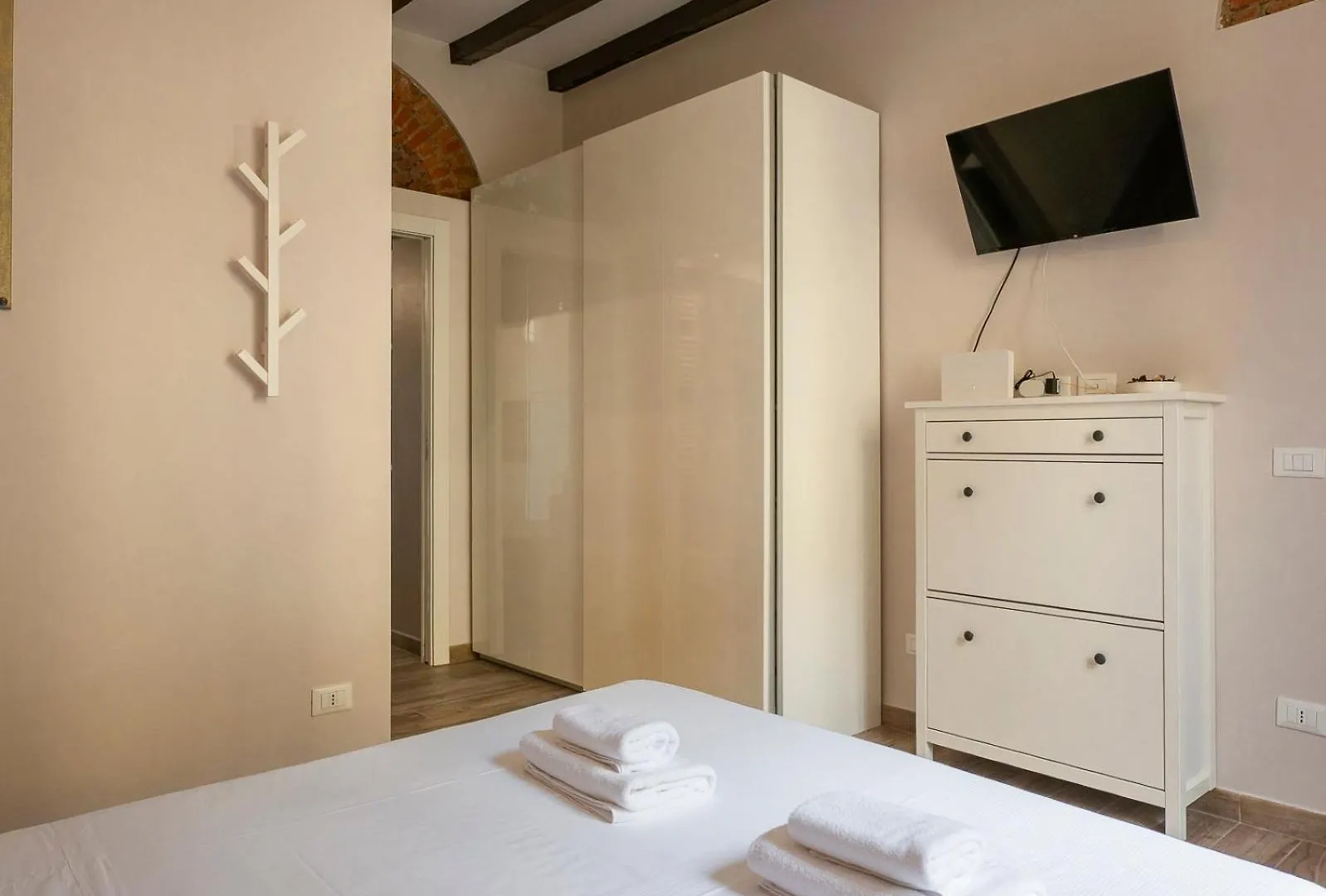 I-Host Apartment - Imbonati 6 밀라노