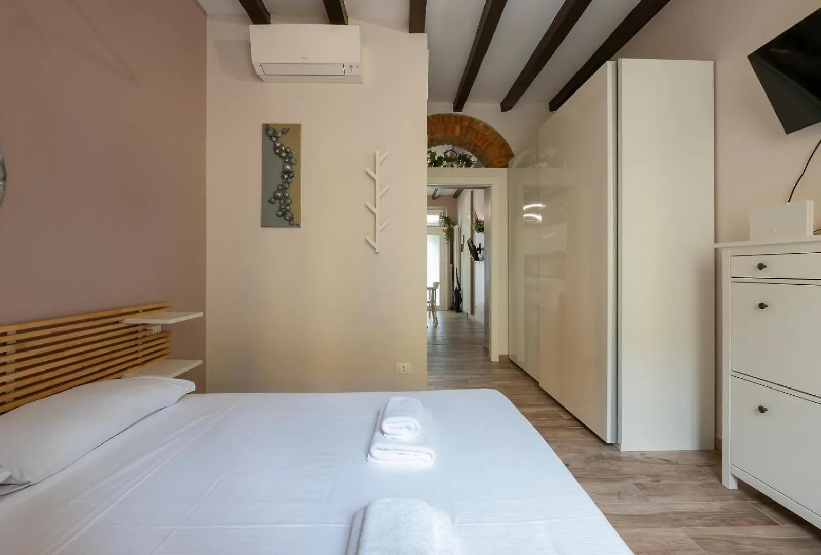 I-Host Apartment - Imbonati 6 밀라노