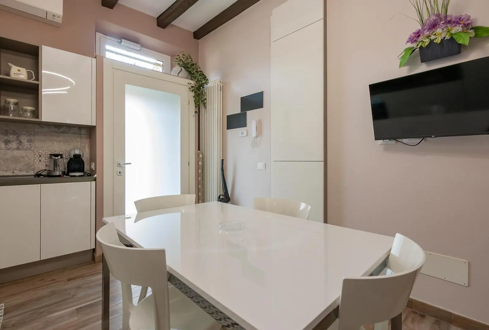 I-Host Apartment - Imbonati 6 Milan 0*,